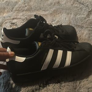 Size 8 but it runs big new no tags